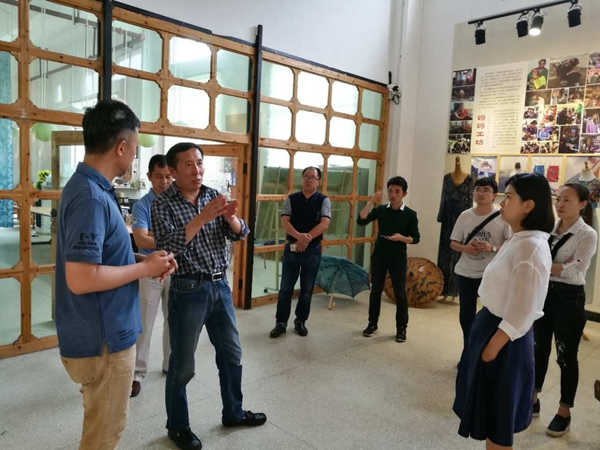 http://www.gzcc.edu.cn/upload/images/2017/7/1085553521.jpg