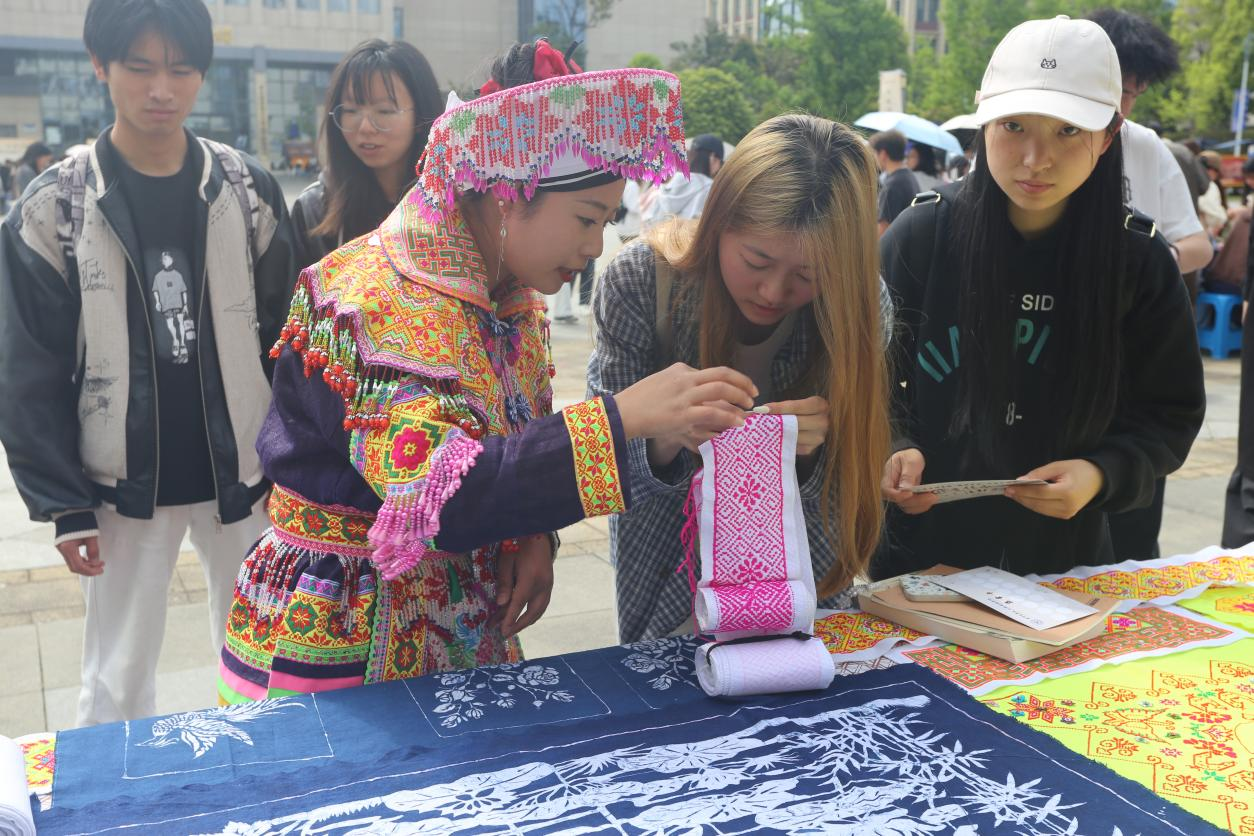 图片4.png 图片4.png