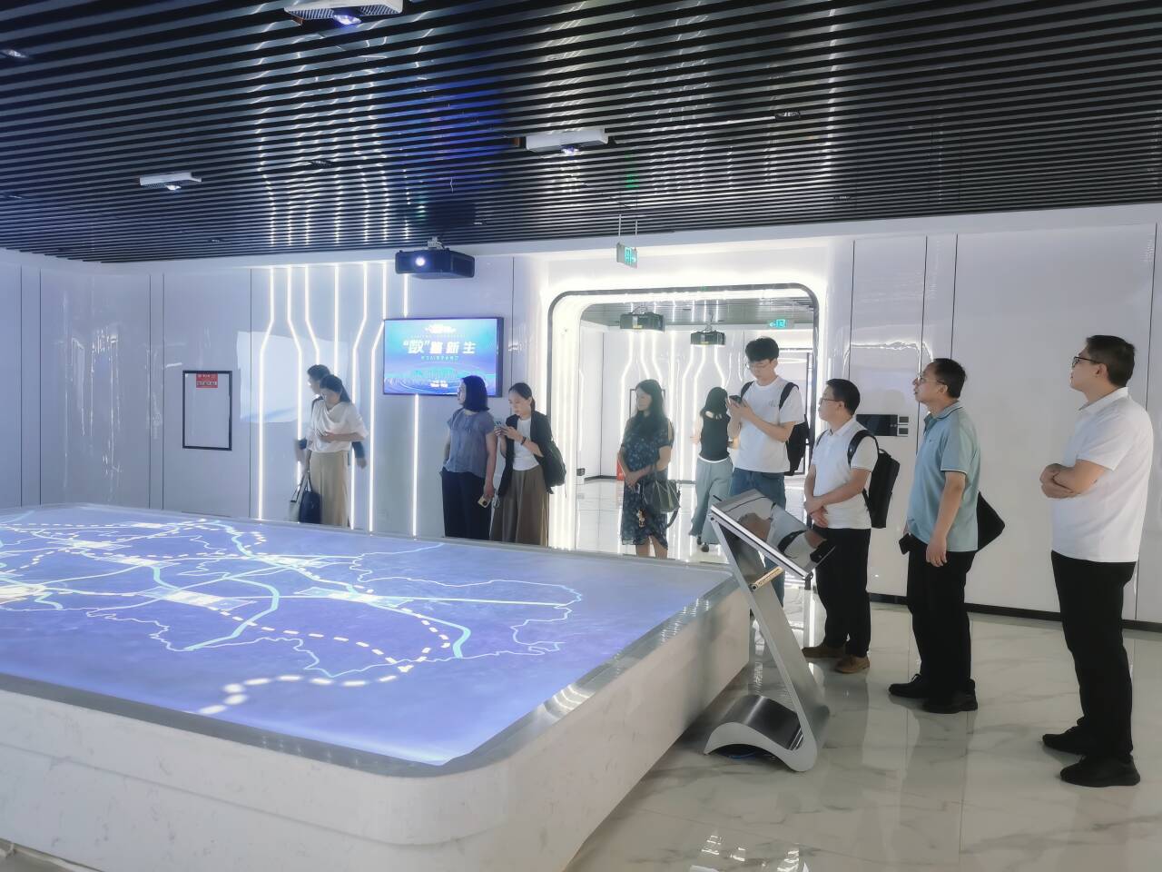 2f571ce04bb60fa1c0ce18094adde7f5.jpeg