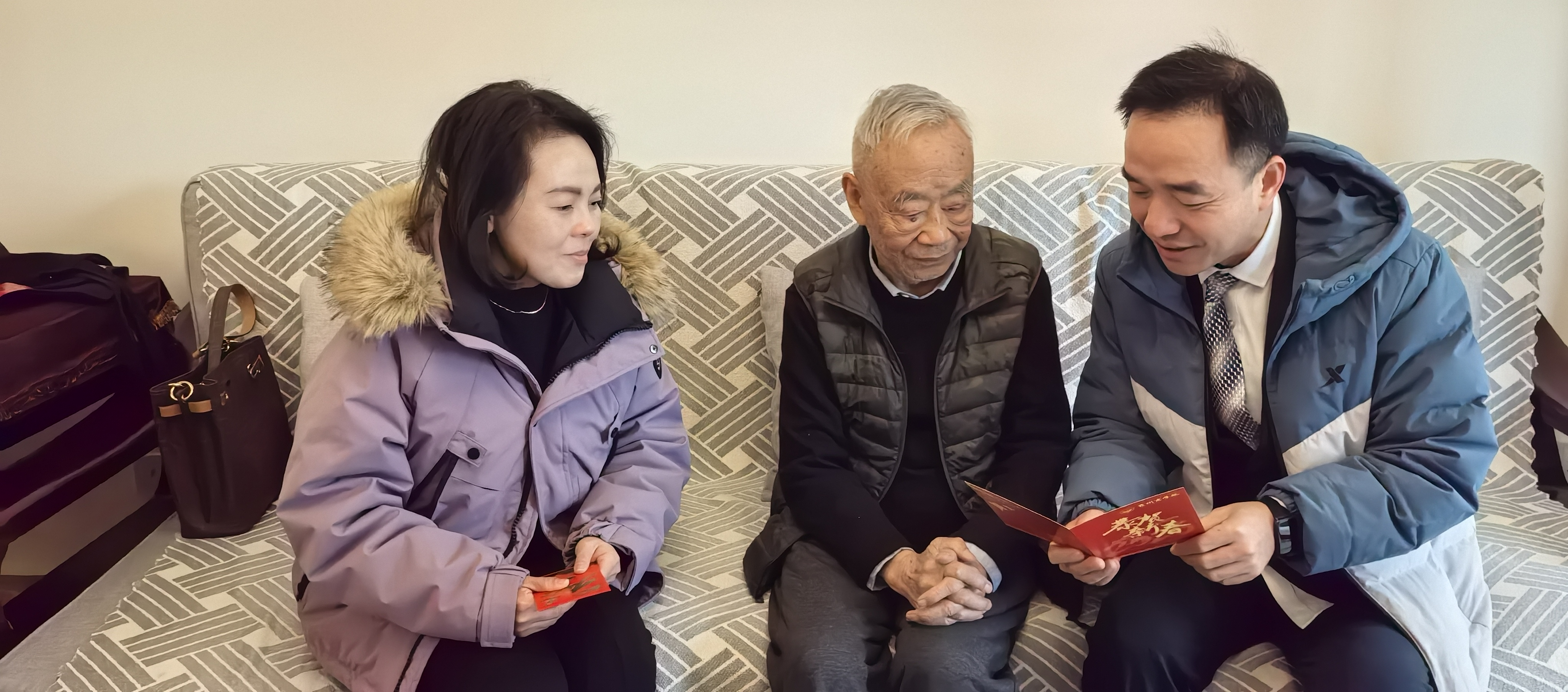 949d7cd7184e1707e399bae42ea7941c