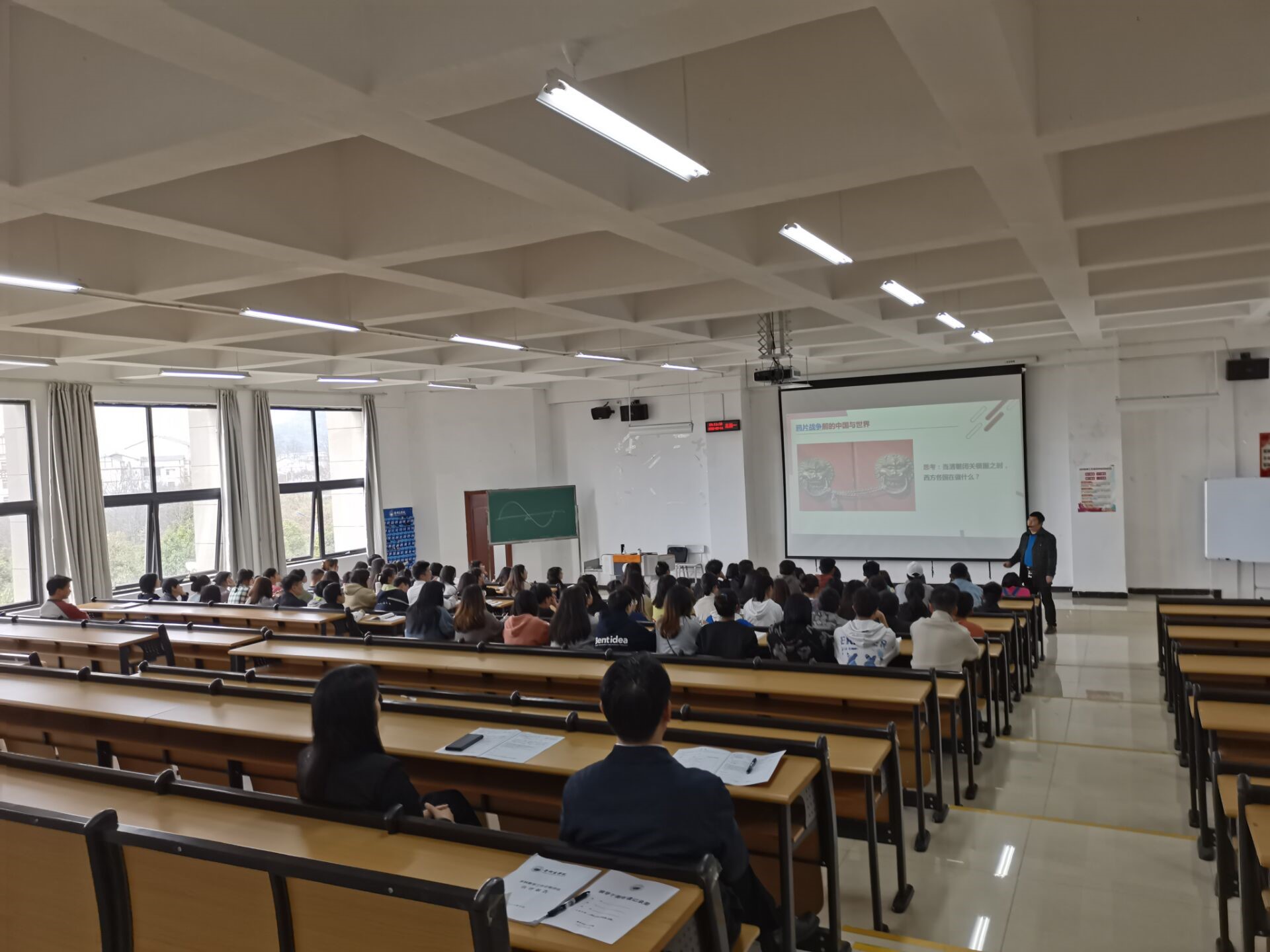 图片.jpg 图片.jpg