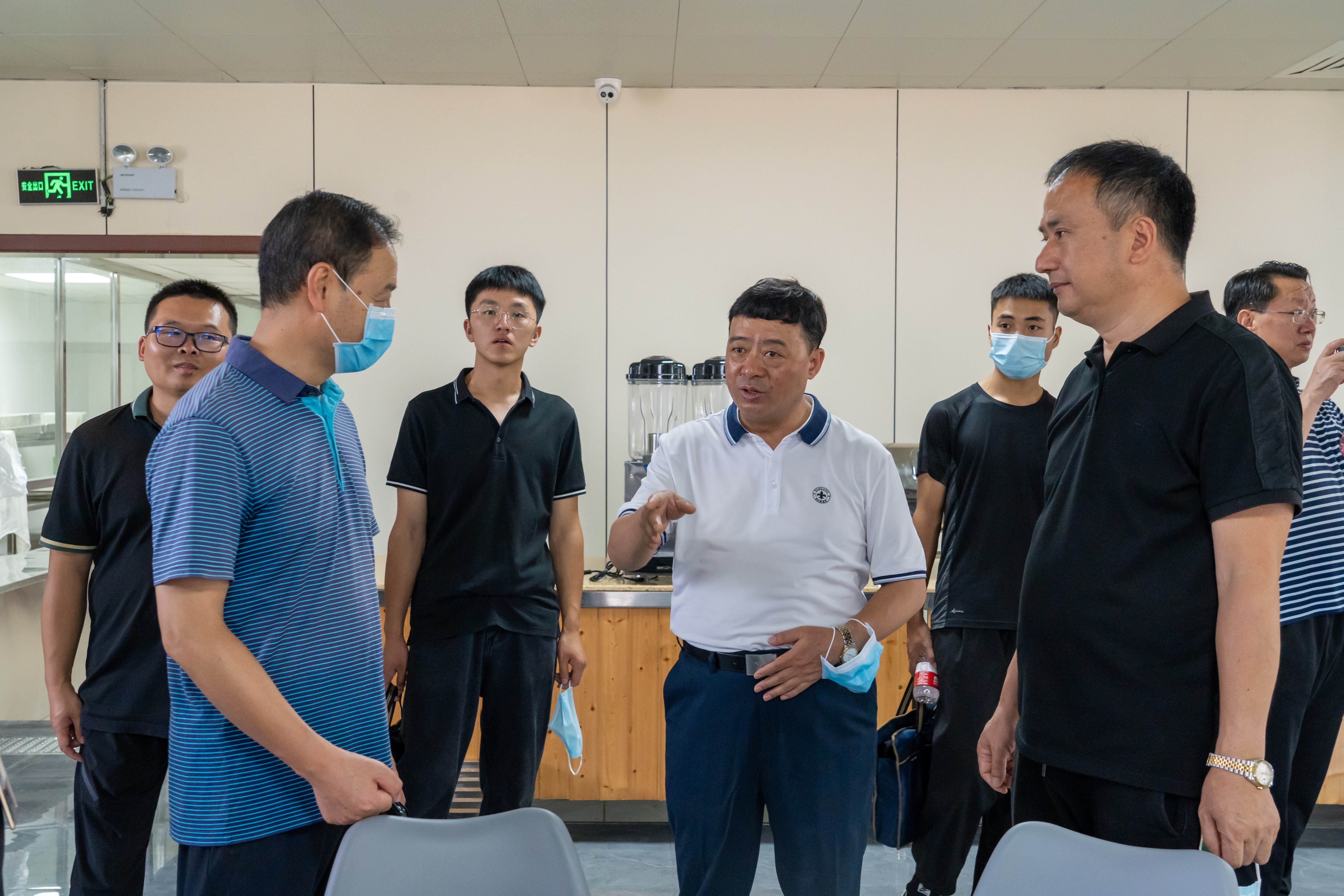 图片2.jpg 图片2.jpg