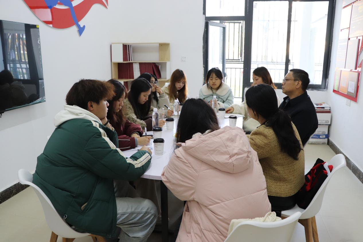 图片4.png 图片4.png